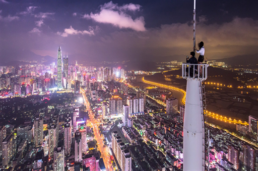 五菱之光油箱的放油方法是什么？放油过程中如何确保安全？